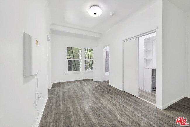 Photo - 225 E Garfield Ave Unit 207