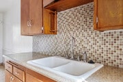 Photo - 320 E Del Mar Blvd Apartments