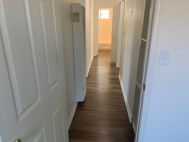 Photo - 1140 W Ovington St