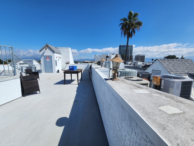 Building Photo - 4401 Sepulveda Blvd Unit 111