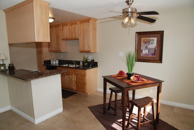 Photo - The Walnut Avenue Apartments