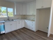 Photo - 3234 Vineland Ave