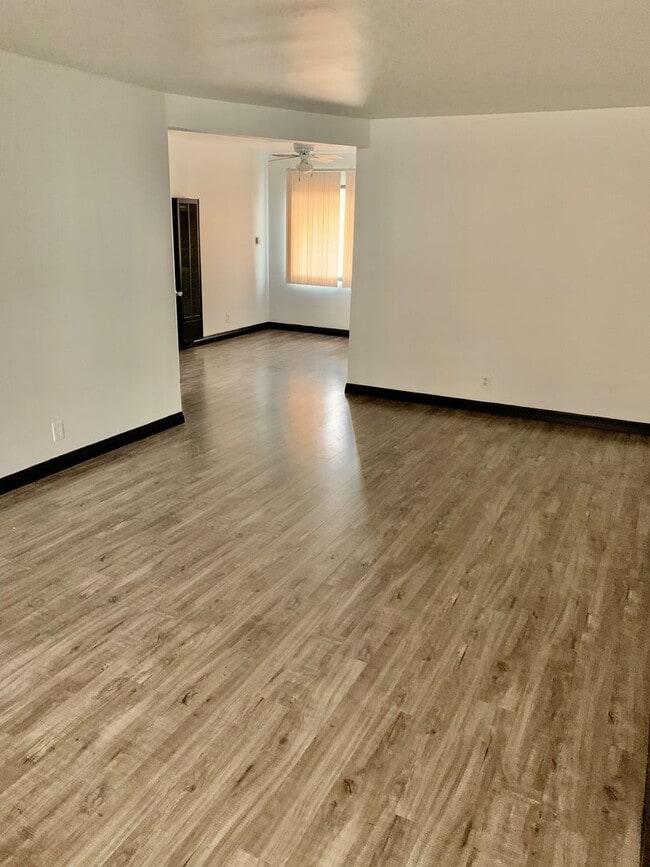 Photo - Manhattan Manor LLC