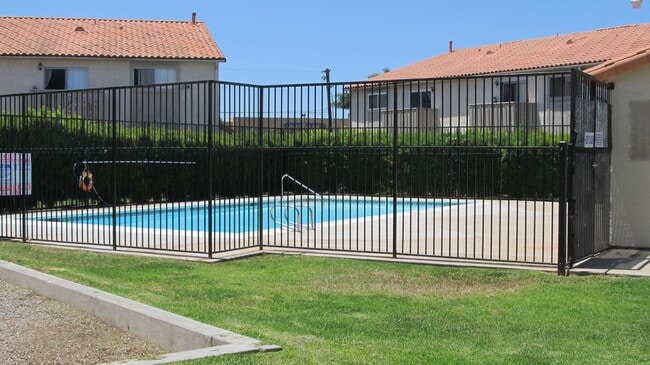 One bedroom Condo in Chula Vista - One bedroom Condo in Chula Vista
