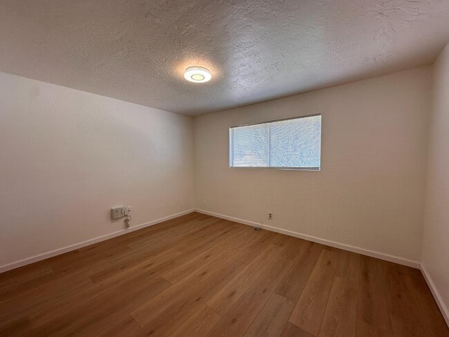 Photo - 16260 Orange St