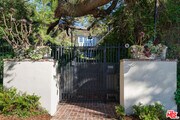Photo - 7972 Mulholland Dr House