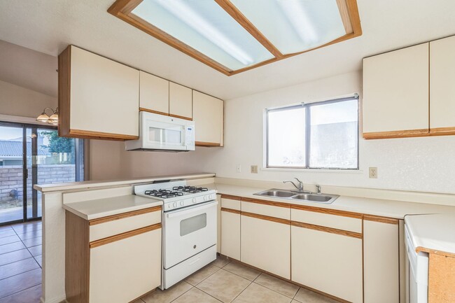 Photo - 78701 Ave 42 Unit B