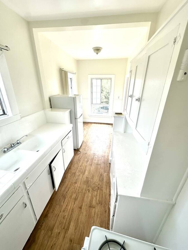 Photo - 238 S Berendo St Unit 202