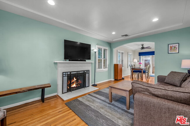 Photo - 8207 Stewart Ave