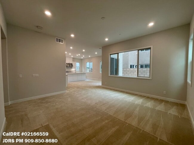 Photo - Lake Forest 3 Bedroom Home