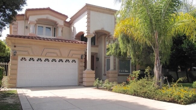 Coming Soon! Lavish Estate Home w/4700sf+C... - Coming Soon! Lavish Estate Home w/4700sf+C...