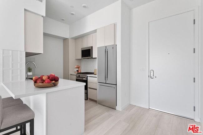 Photo - 1650 Sawtelle Blvd Unit 405