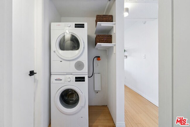 Photo - 2700 Cahuenga Blvd Unit 3204