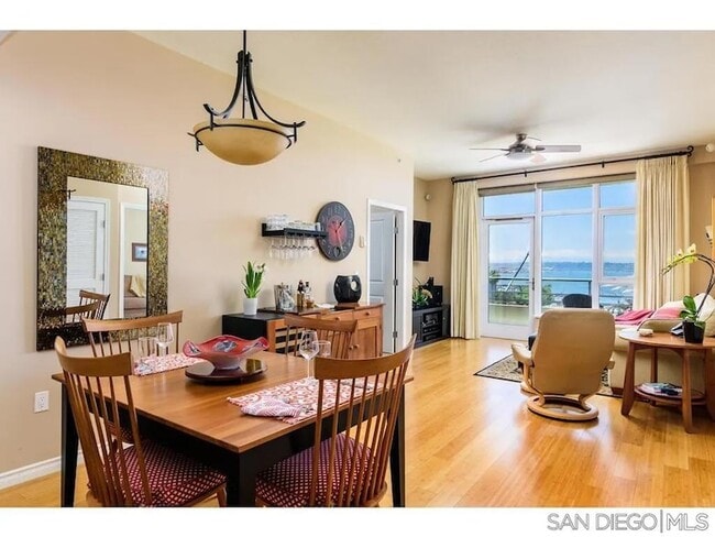 Photo - 1431 Pacific Hwy Unit 706