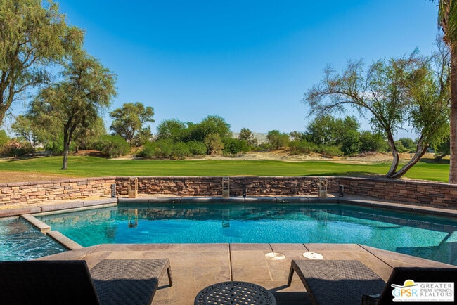 Building Photo - 45 Vista Encantada Rental