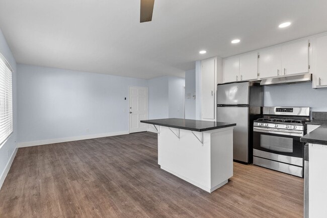 Photo - 1066 Coronado Ave Unit 202