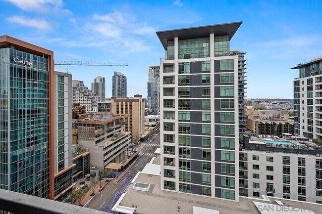 Photo - 350 W Ash St Unit 1006