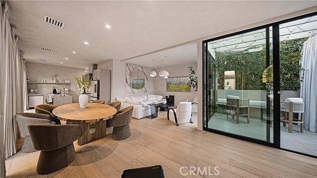 Building Photo - 8840 Ashcroft Ave