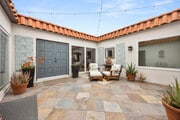 Private Courtyard - 19112 Colchester Ln