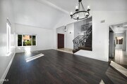 Photo - 614 Gilbert St