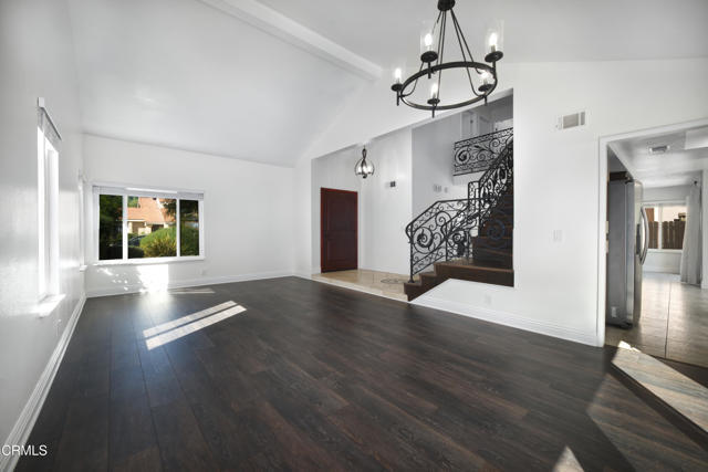 Photo - 614 Gilbert St