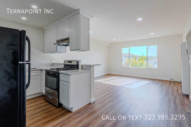 Building Photo - 456 S Breed St Unit 205