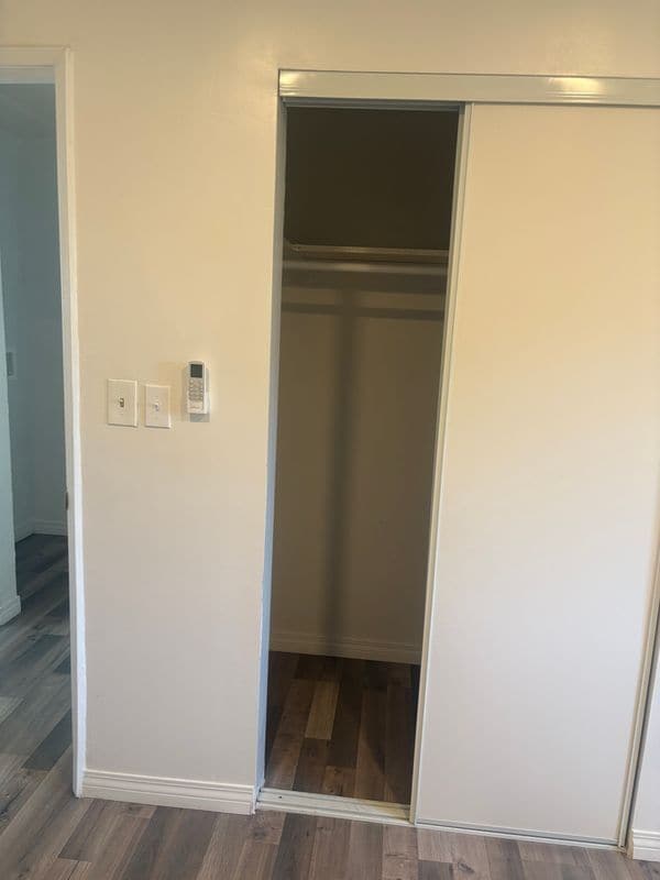 Photo - 1124 Ramona Ave N