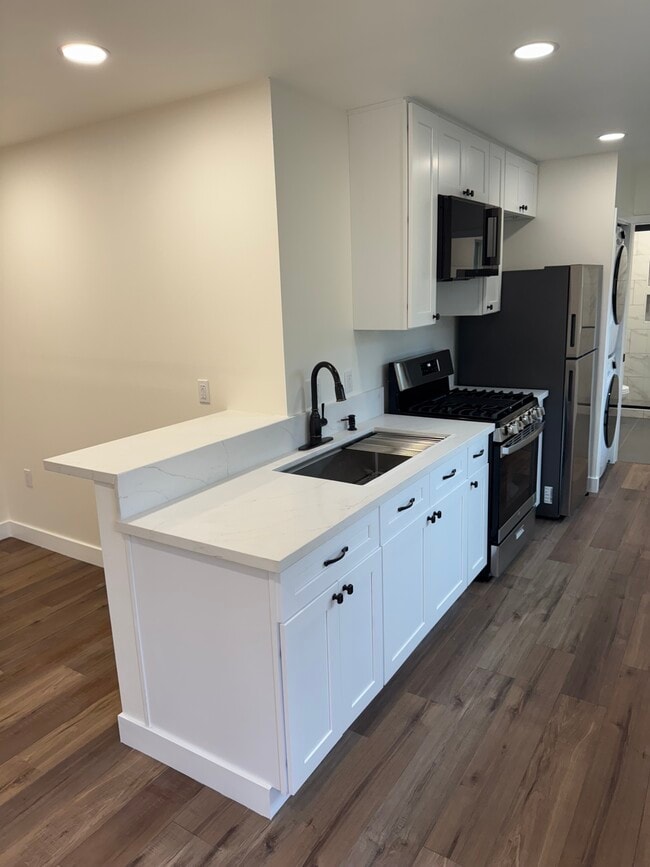 Photo - 2525 Sirius St Unit #B