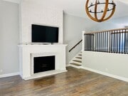 Photo - Gorgeous Venice Townhouse w/Upgrades Galore close to Beach+Canals w/Laundry+Garage+Pool