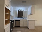 Photo - 45303 Lorimer Ave