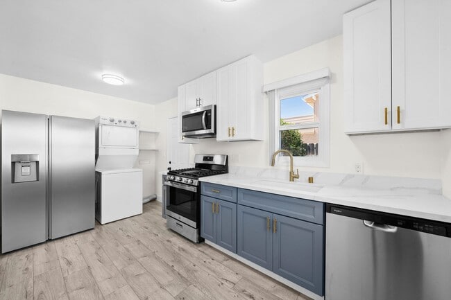 Photo - MYCORN &amp; HORVATH Unit 1612