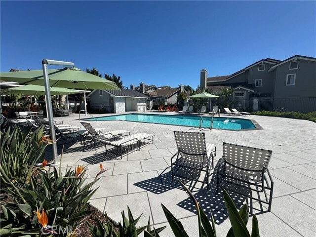 Photo - 2211 Carob Way