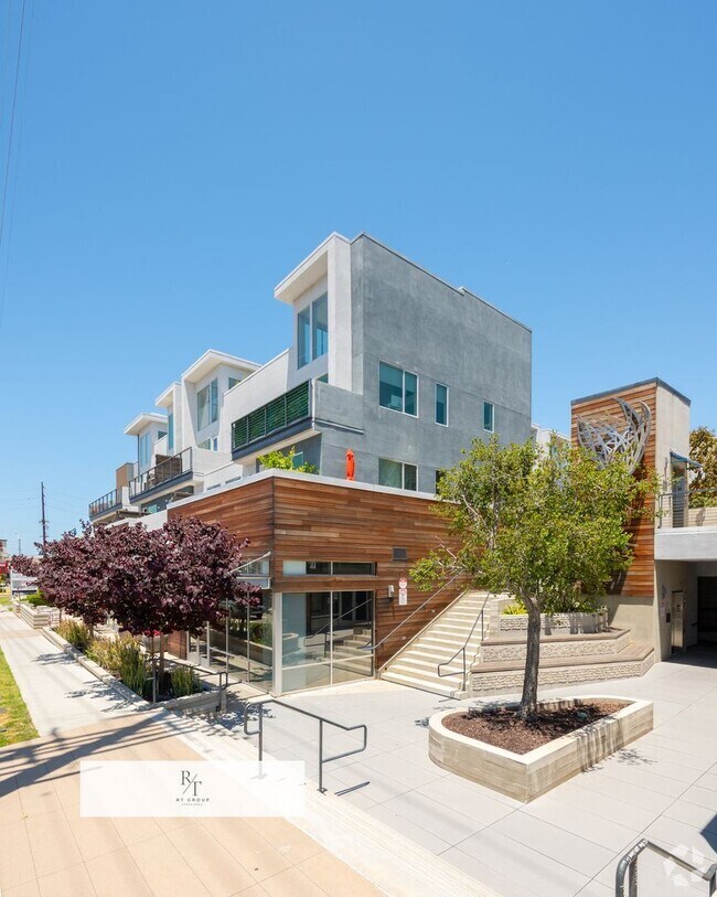 Building Photo - Quiet, Modern 2-Bed Home with Private Pati... Unit 213