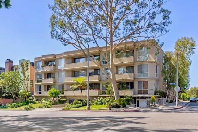 Photo - 2301 S Beverly Glen Blvd Unit 107