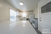 Photo - Charming Rare South of Blvd. Apartment Unit 2B & 1Ba... Unit 4220 1/2