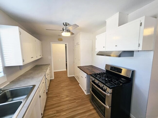 Photo - 2402 Meadow Lark Dr