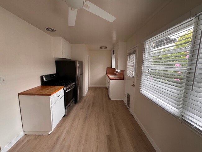 Photo - 24707 Cypress St Unit 24707