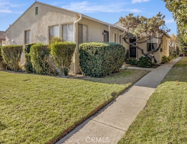 Photo - 557 N Rosemary Ln
