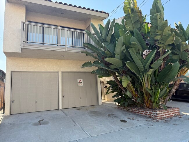 Building Photo - 2929 S Pacific Ave Rental