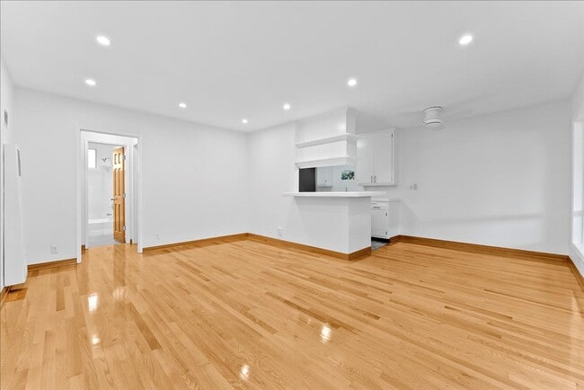 Photo - 1739 Washington Way Apartment Unit 02