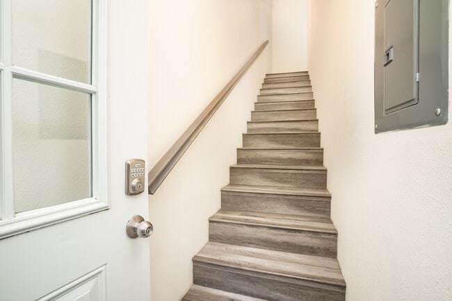 Photo - 14584 Highcrest Cir