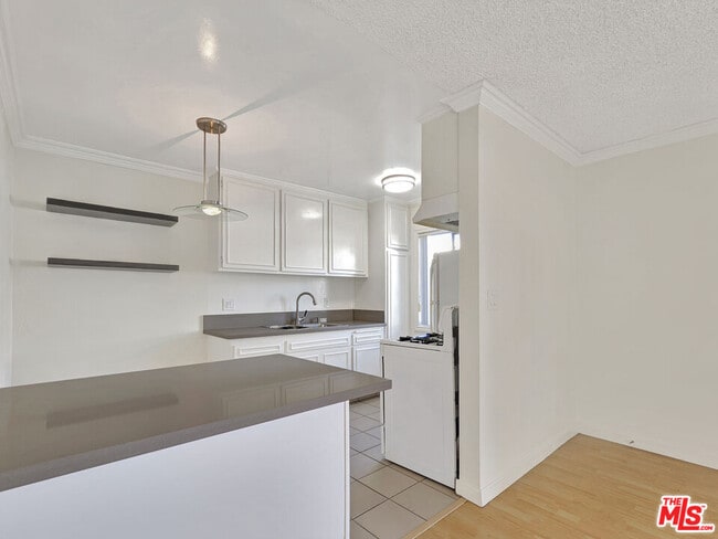 Photo - 440 Raymond Ave Condo Unit 19