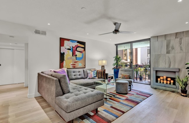 Photo - 750 State St