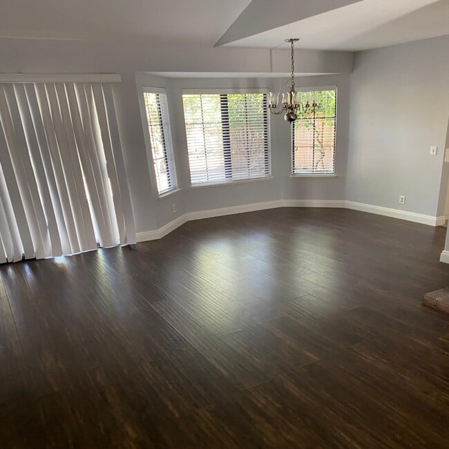 Photo - 12 Windy Hill Ln Townhome