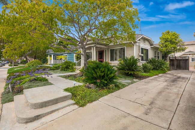 Photo - "Charming 3-Bed, 2-Bath Oasis in Mission Hills – Spacious 1792 Sq Ft Home on Hawk Street!"