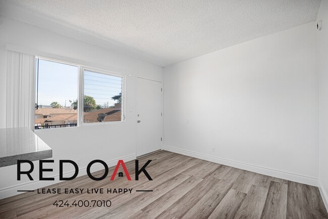 Photo - 115 W Market St Unit 6