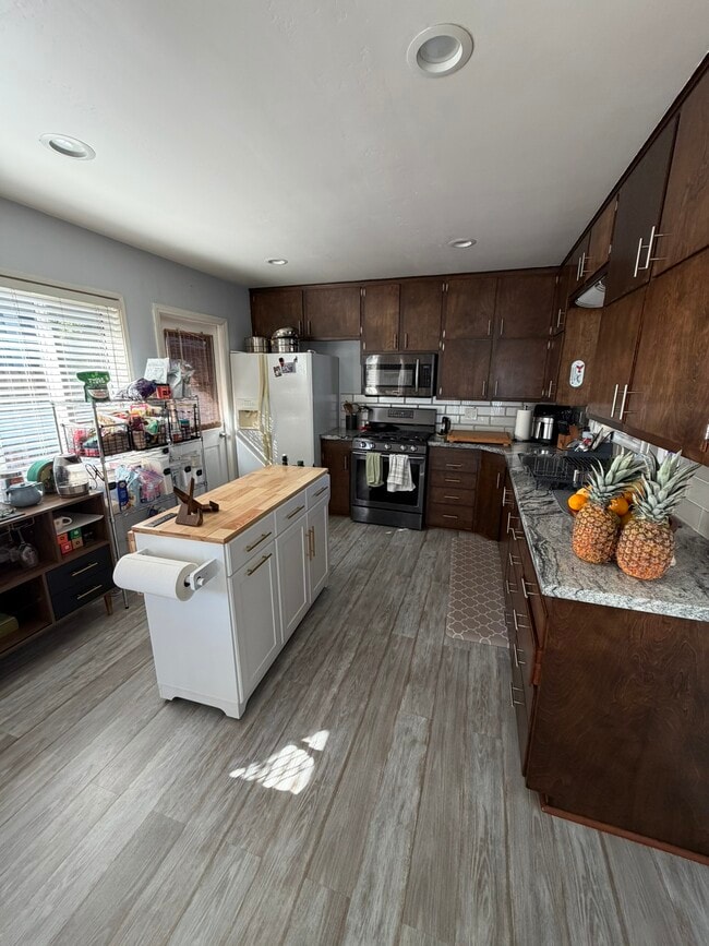 Photo - 3053 Greyling Dr