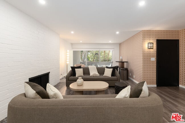 Photo - 8917 Cynthia St Unit 1