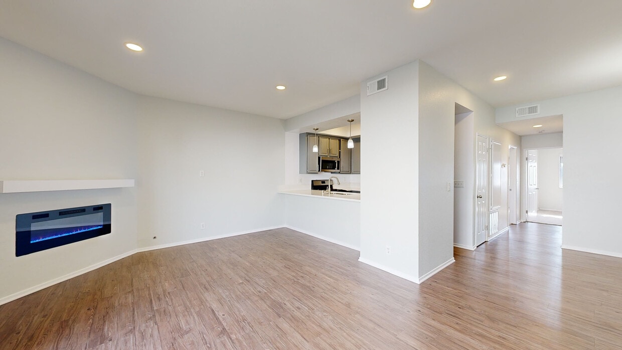 3D Tour - 711 N. Sweetzer Ave Apartments