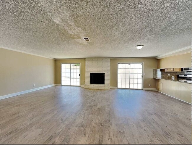 Photo - 5405 N Acacia Ave